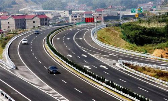 兩會解讀：生產制造業的物流成本有望再降