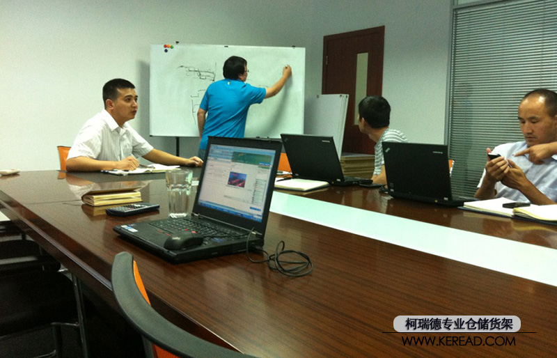 銷售經理從用戶的角度和大家探討閣樓貨架的相關問題