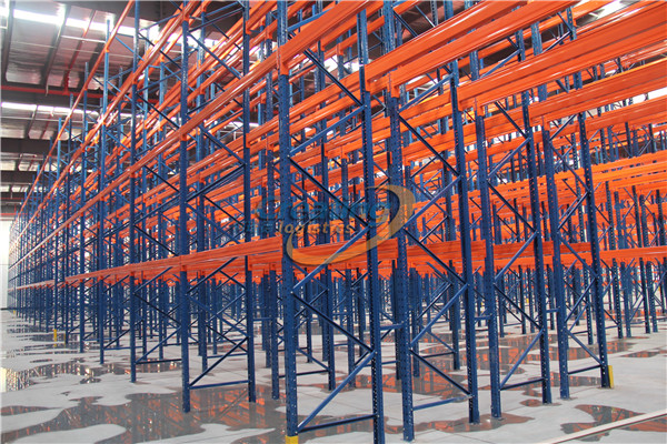 倉(cāng)儲(chǔ)貨架圖片