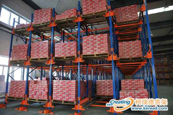 穿梭車貨架現場圖片